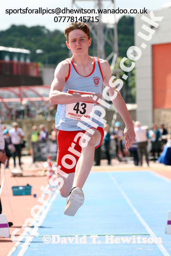 Junior boys triple jump, English Schools Track and Field. Photo: David T. Hewitson/Sports for All Pics